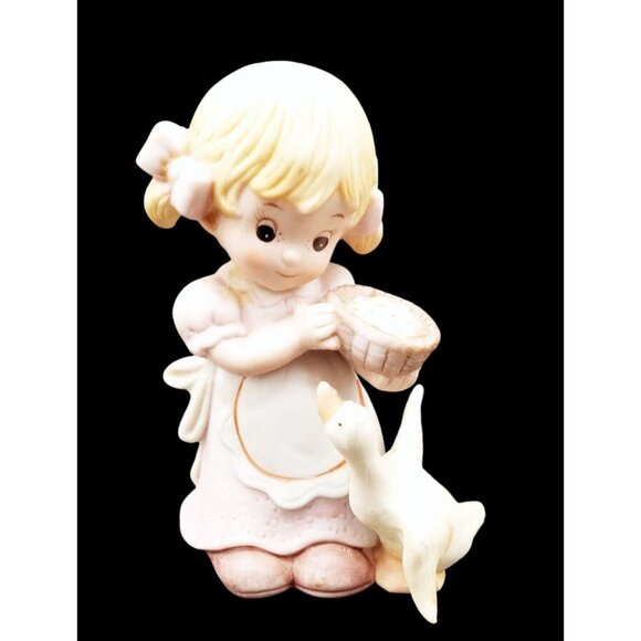 Homco Farm Girl Feeding Duck Porcelain Blond Kid Pink Dress Vintage Figure 4" - Picture 1 of 15